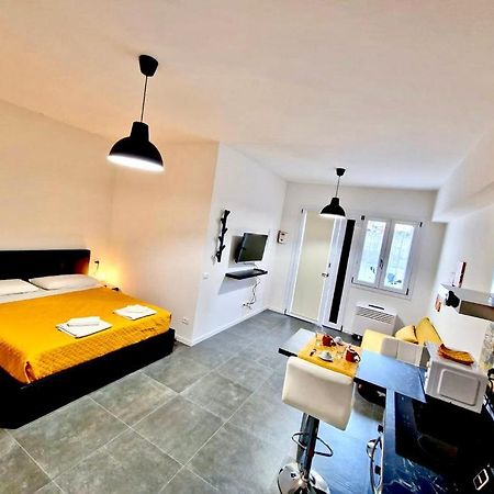 Friendlyhouse Lägenhet Bologna Exteriör bild